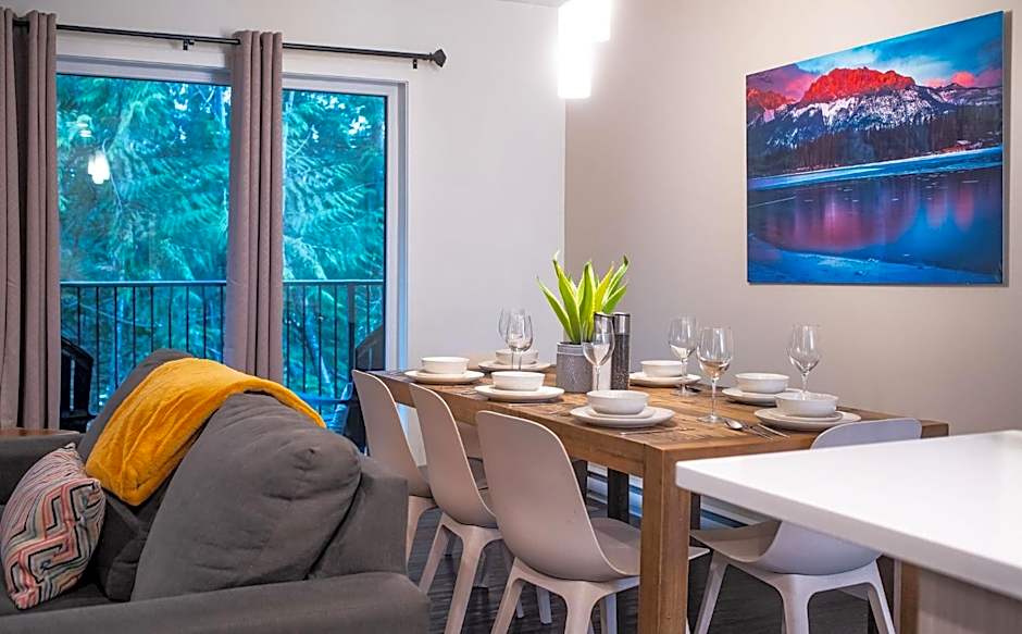 Alpine Escape by Revelstoke Vacations