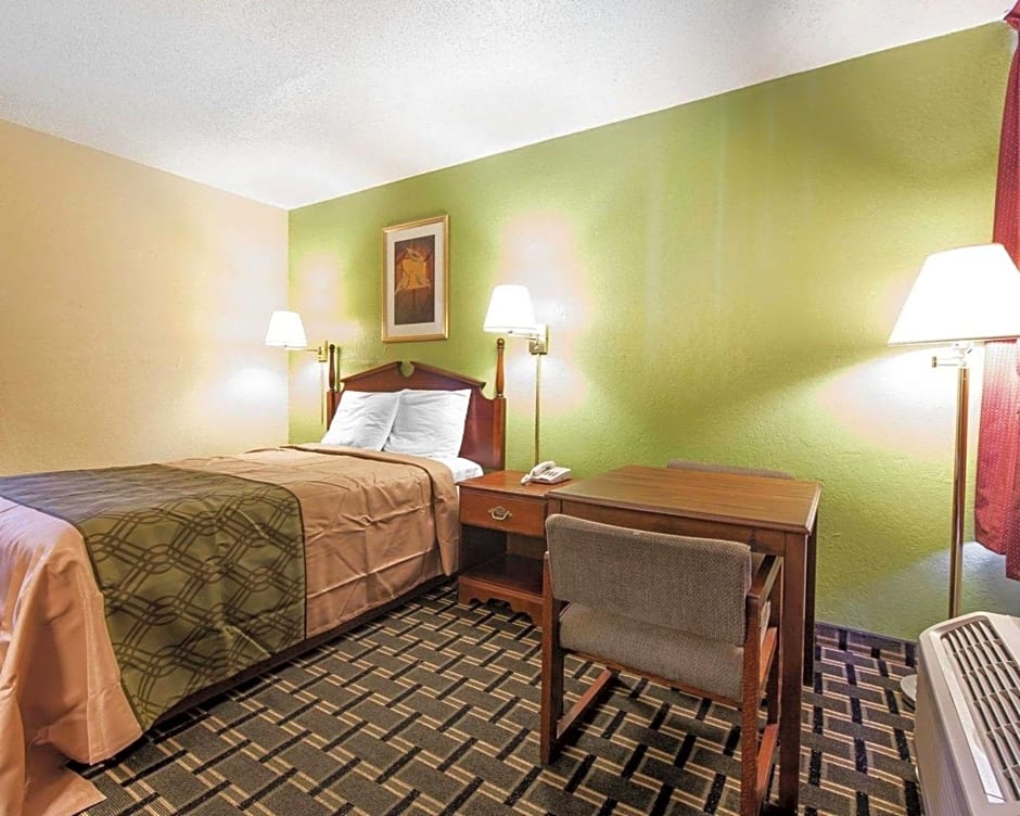 Econo Lodge Cleveland