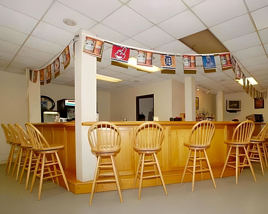St Clair Inn and Suites