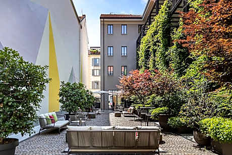 Savona 18 Suites