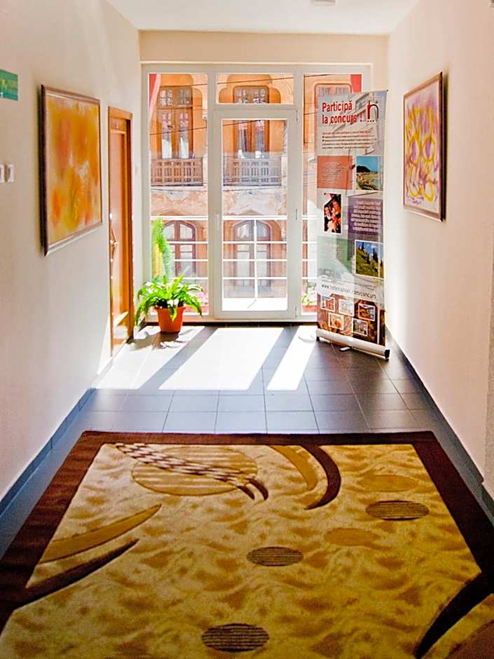 Hotel Tranzzit