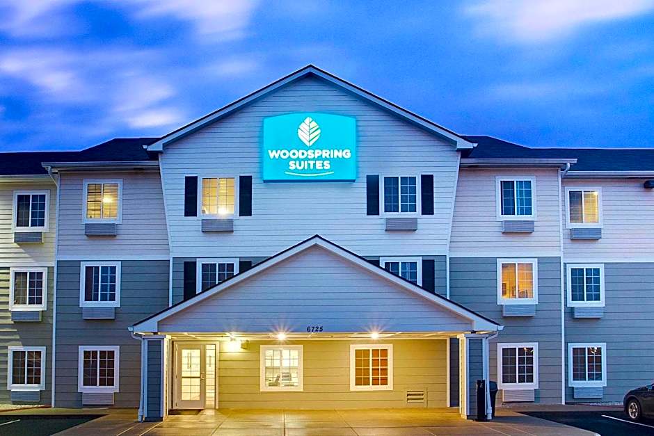 WoodSpring Suites Cincinnati Fairfield