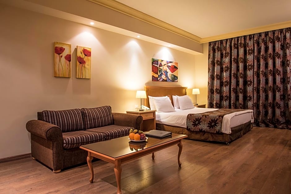 Bella Riva Hotel