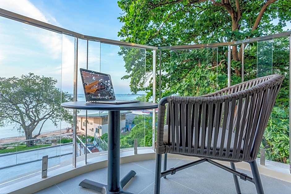 Centara Sonrisa Residences & Suites Sriracha