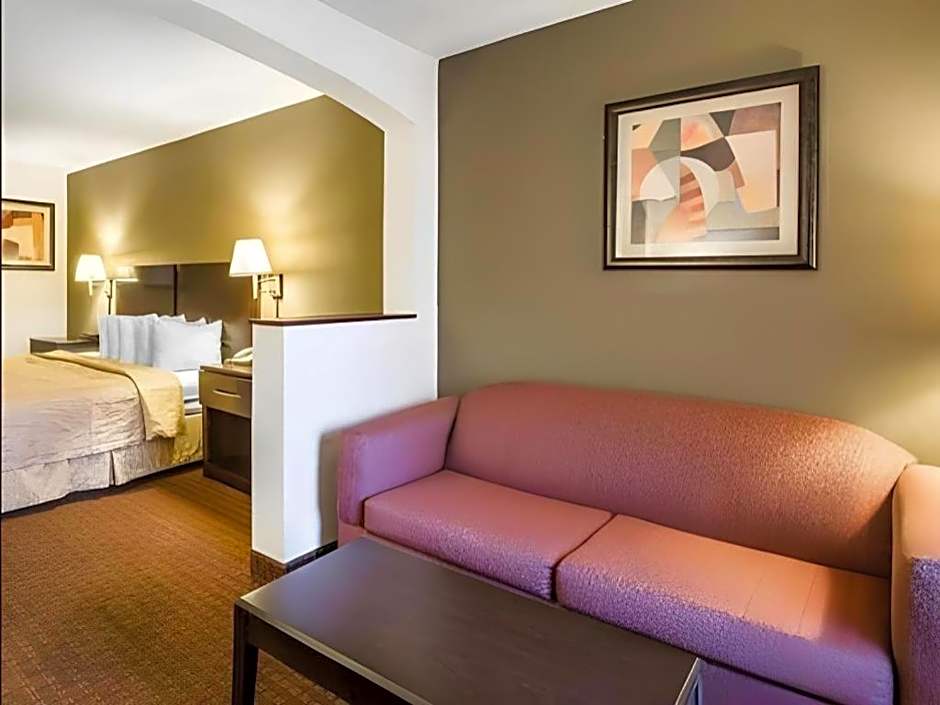 Quality Inn & Suites Panama City