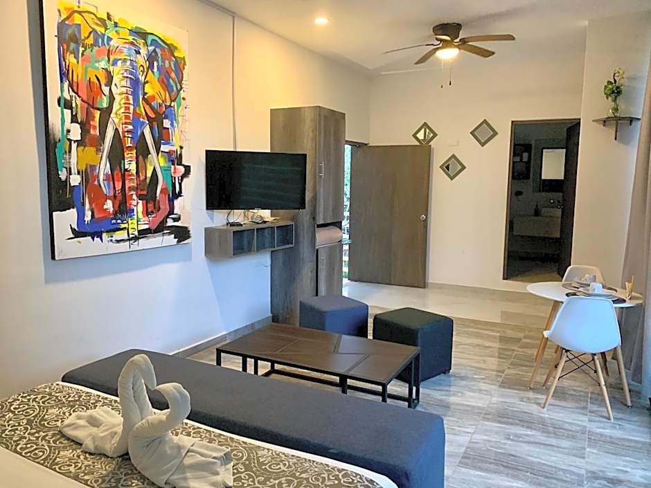 SILVERSANDS Hotel Boutique - 5Th Ave