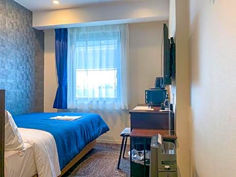 Double Room with Small Double Bed - Non-Smoking