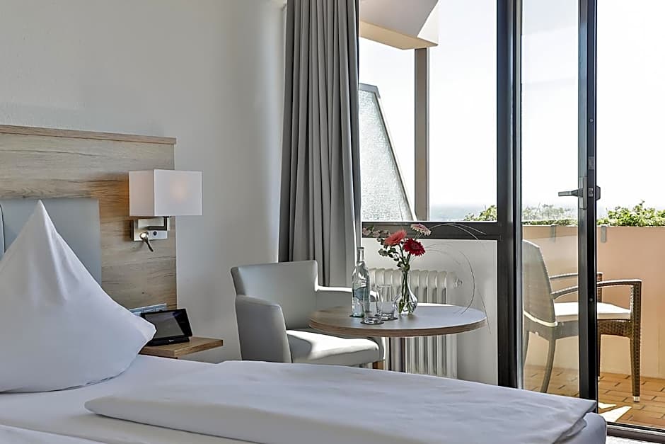 Arens Hotel 327mNN