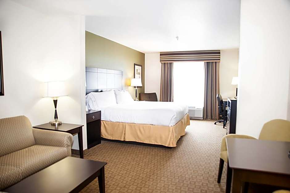 GreenTree Inn and Suites