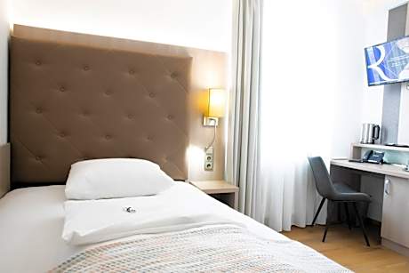 Economy Single Room