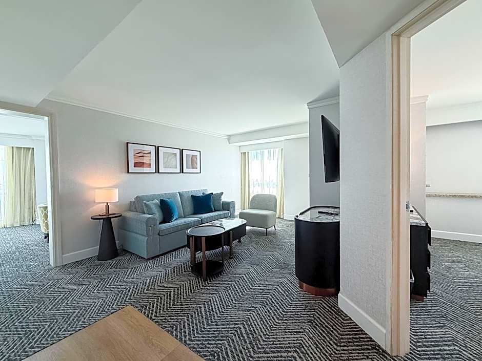 Embassy Suites By Hilton Los Angeles Glendale