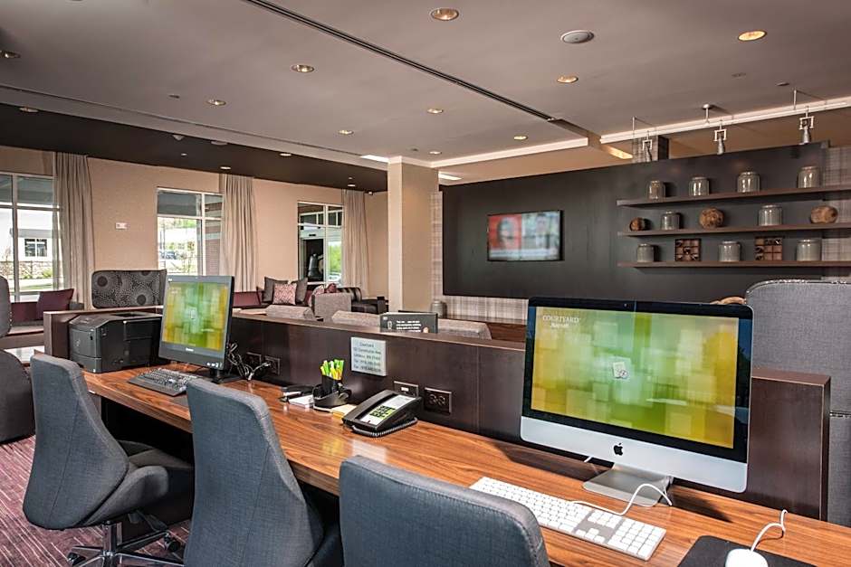 Courtyard by Marriott Boston Littleton