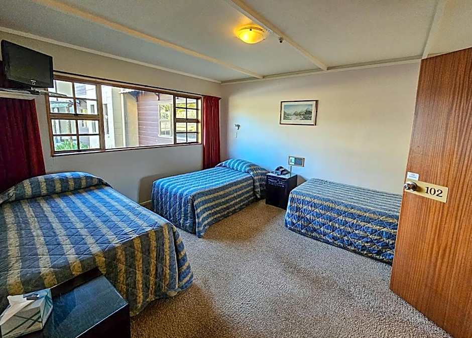 Discovery Countrytime Hotel