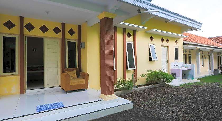 OYO 2371 Islami Family Residence