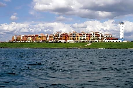 Hotel Fara - Marina Cape