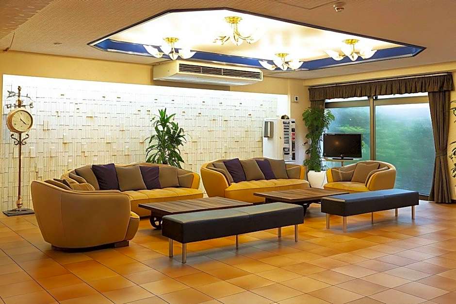 OYO Sasebo Palace Hotel