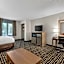 Quality Suites Stratford