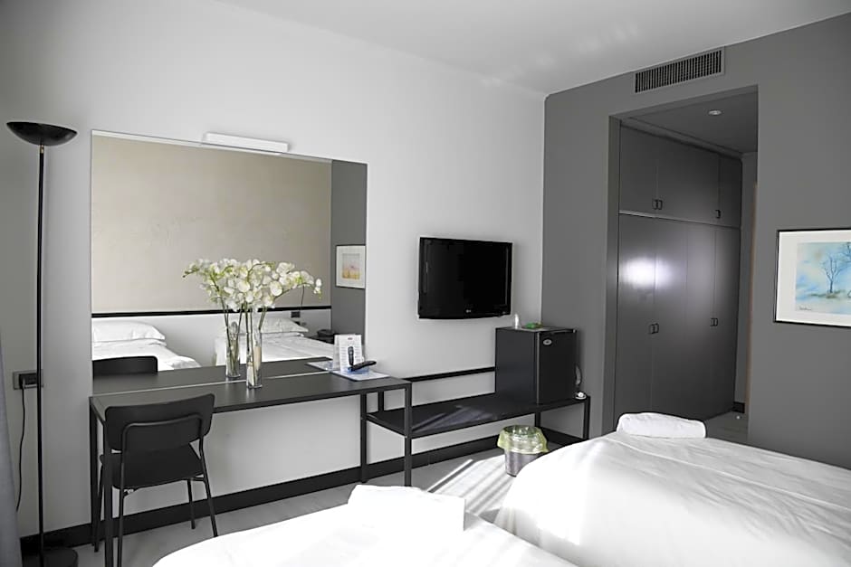 Brianteo Hotel Residence and Restaurant