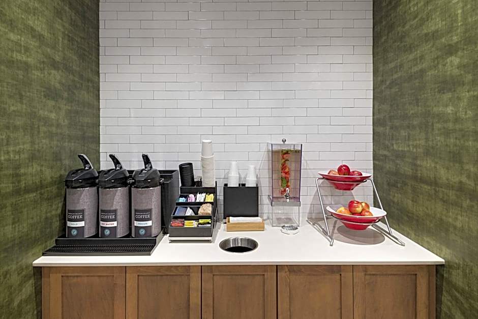 Fairfield Inn & Suites by Marriott St. Louis Downtown