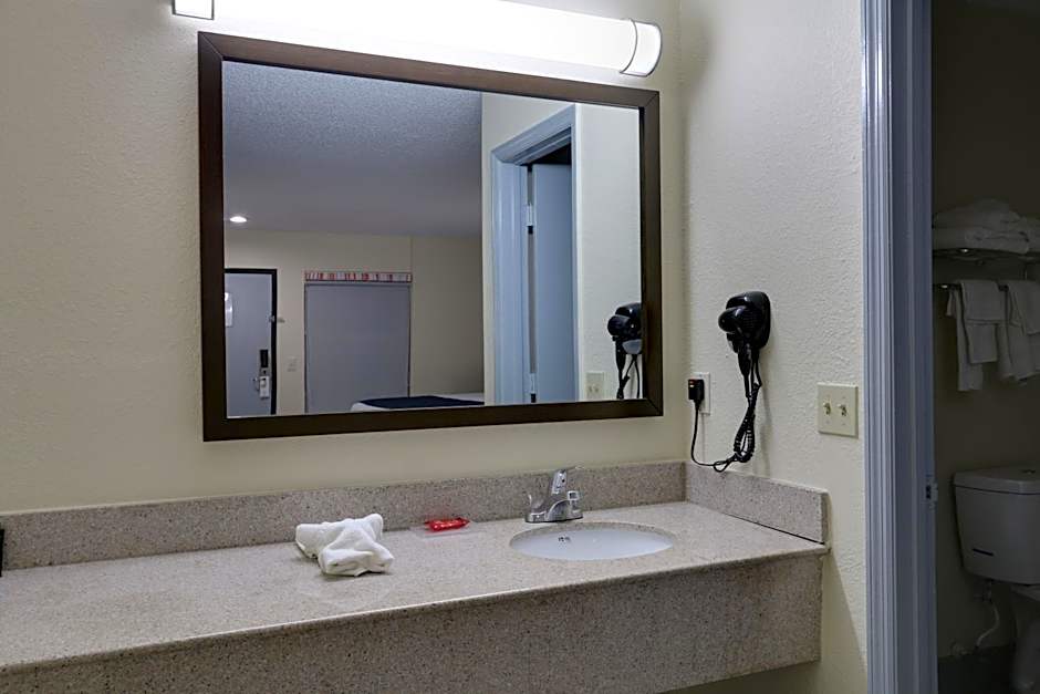 Baymont by Wyndham Ridgeland I-95