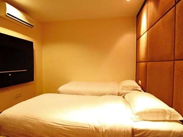 Country Network Hotel