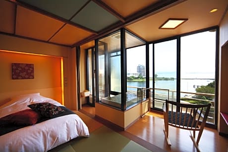 Yuuga Japanese-Western Style Room with Private Natural Hot Spring Semi-Open-Air Bath - Non-Smoking