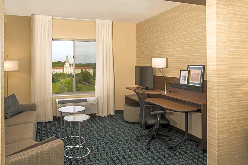 Fairfield Inn & Suites by Marriott Pittsburgh North/McCandless Crossing