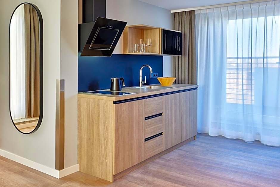 the Deutz, a Tribute Portfolio Hotel