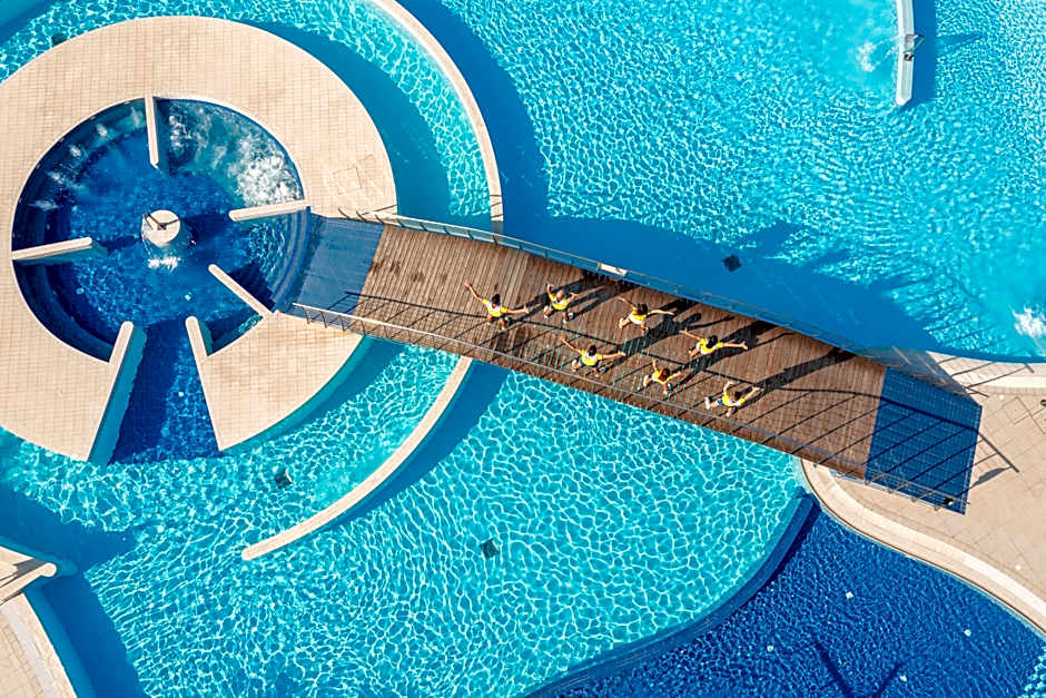 Club del Sole Adriano Family Collection