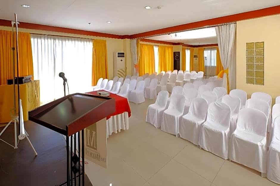 OYO 187 The Maxwell Hotel