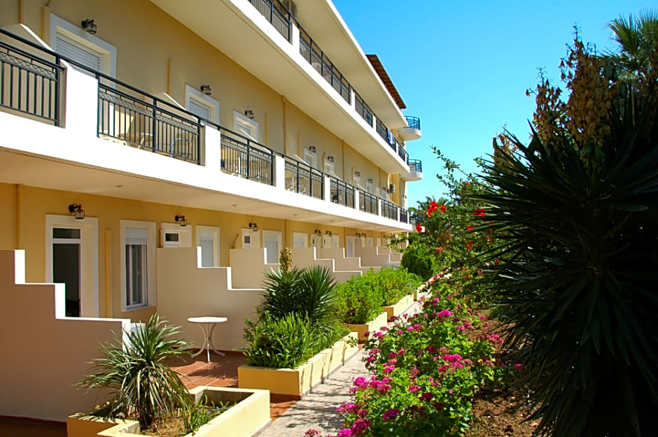 Hotel Vantaris Garden