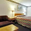 Americas Best Value Inn & Suites Macon at Eisenhower Pkwy