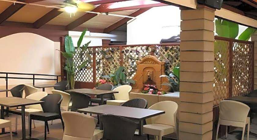 Alhambra Hotel