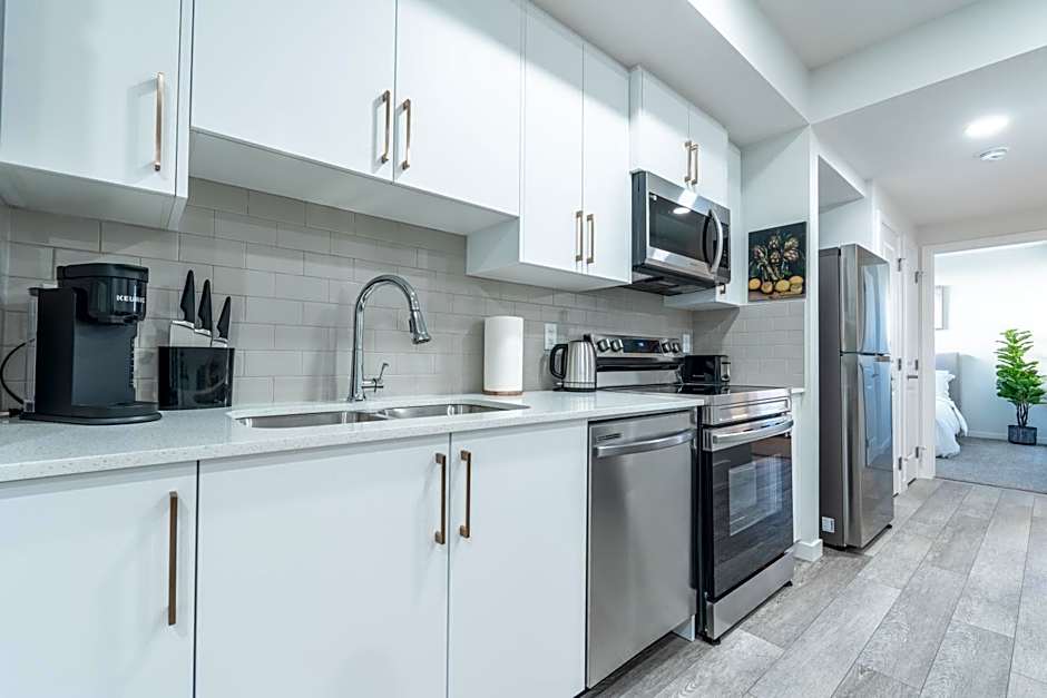 Stylish Getaway 2BD Basement by YMCA and South Health Campus Hospital