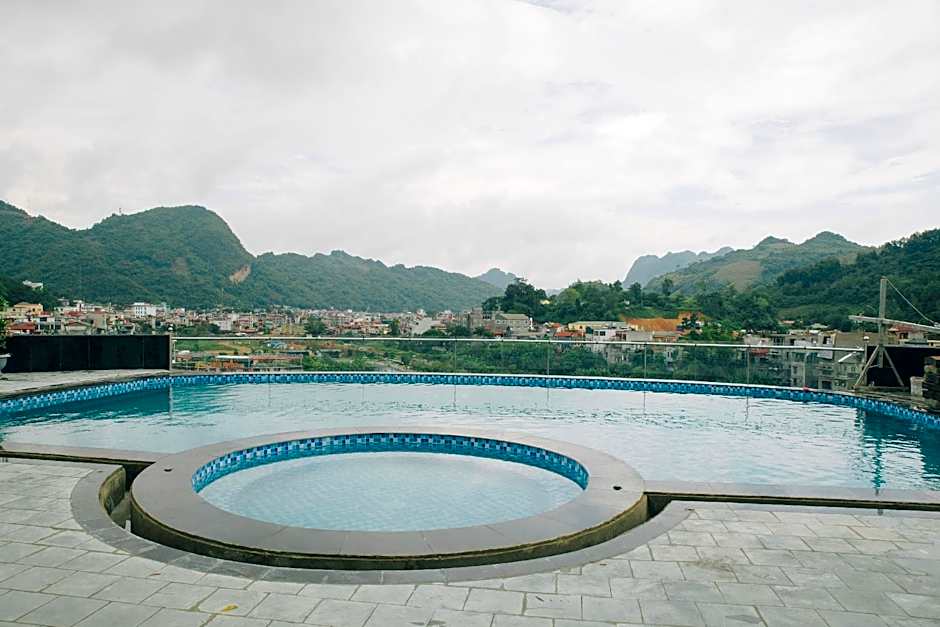 Muong Thanh Luxury Son La Hotel