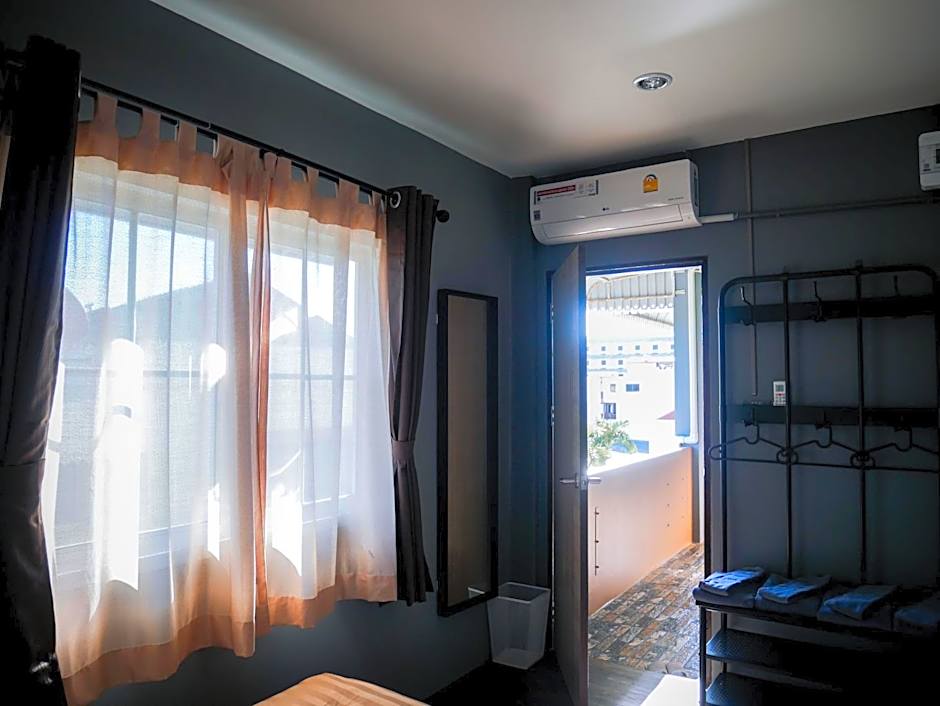 VarietyD-DayHostel HuaHin