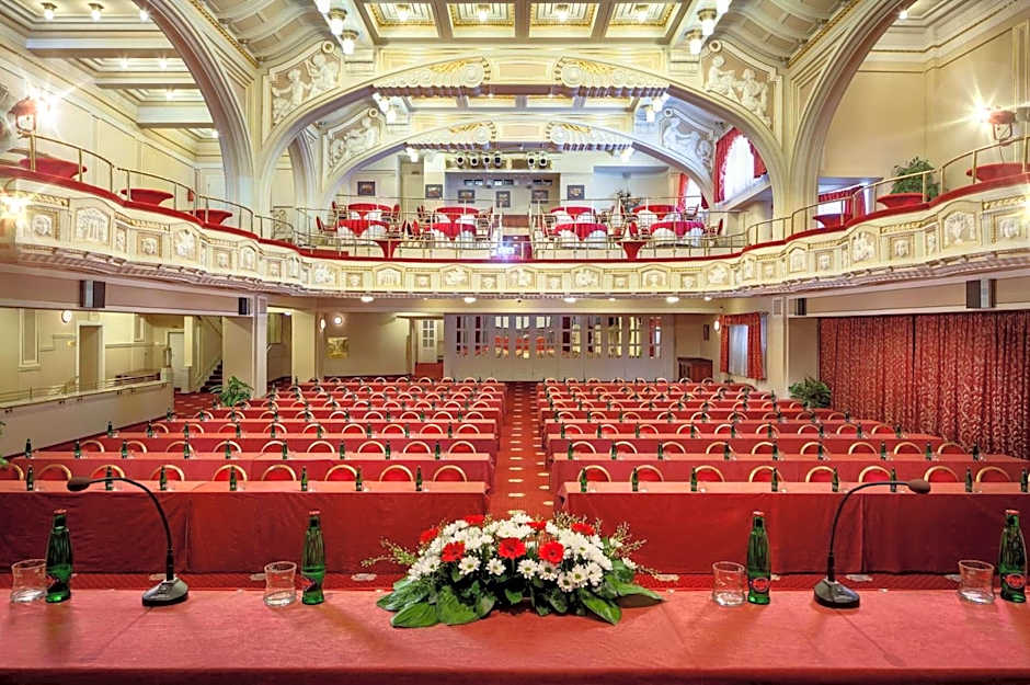 Ambassador Zlata Husa