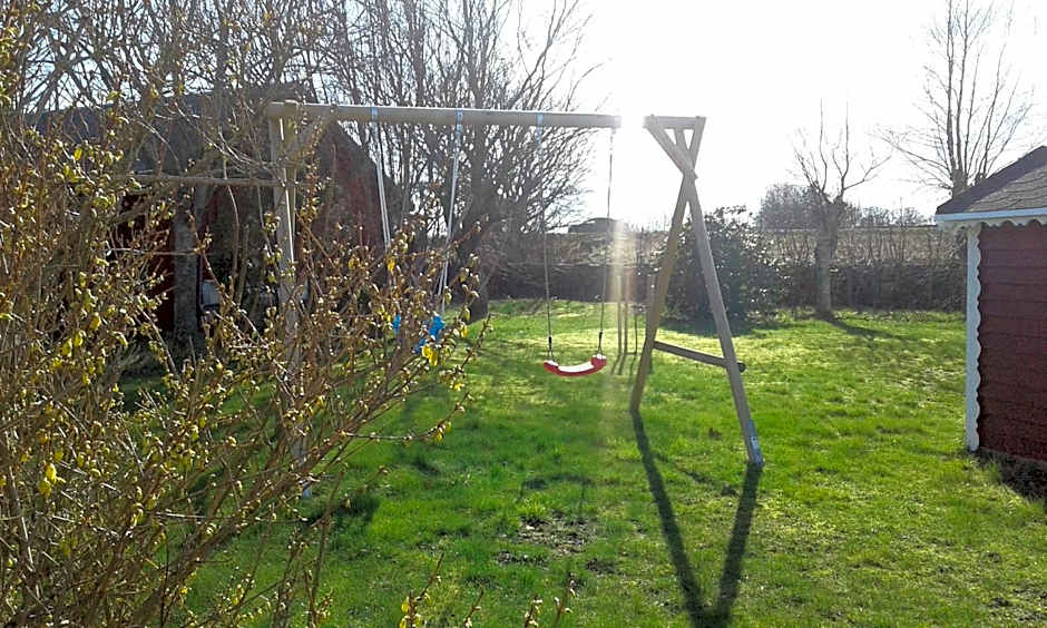 Vare 4 vandrarhem AB