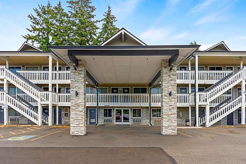 Basecamp Puyallup a Travelodge by Wyndham