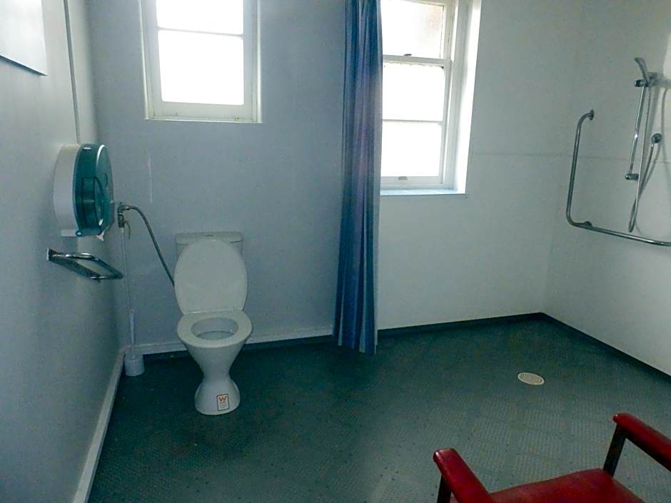 Thomas's Catlins Lodge and Camp Ground