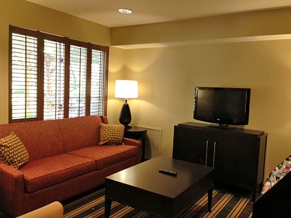 Extended Stay America Suites - Boston - Waltham - 32 4th Ave.