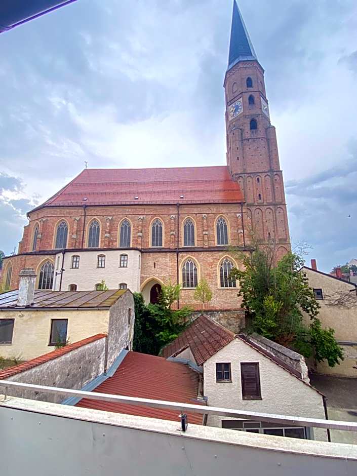 Motel Q- das kleine Stadthotel