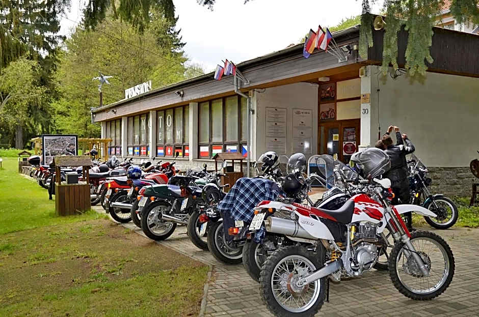 Hotel Konopiště Nová Myslivna