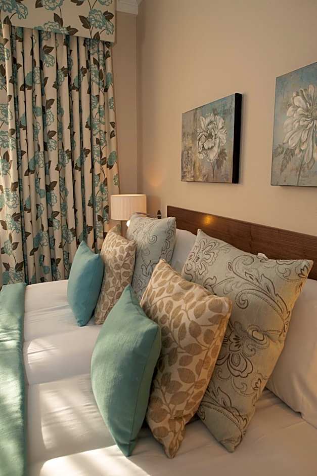 The Bull Hotel; Sure Hotel Collection by Best Western