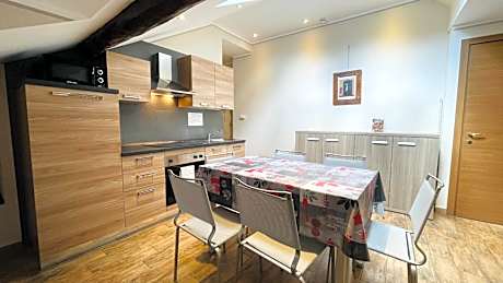 One-bedroom Loft Apartment