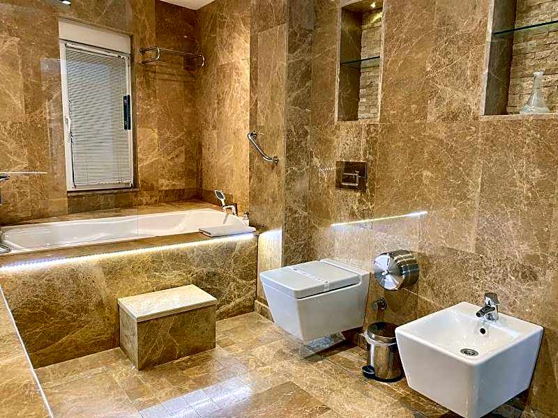 Blackmoon Villa Hotel 