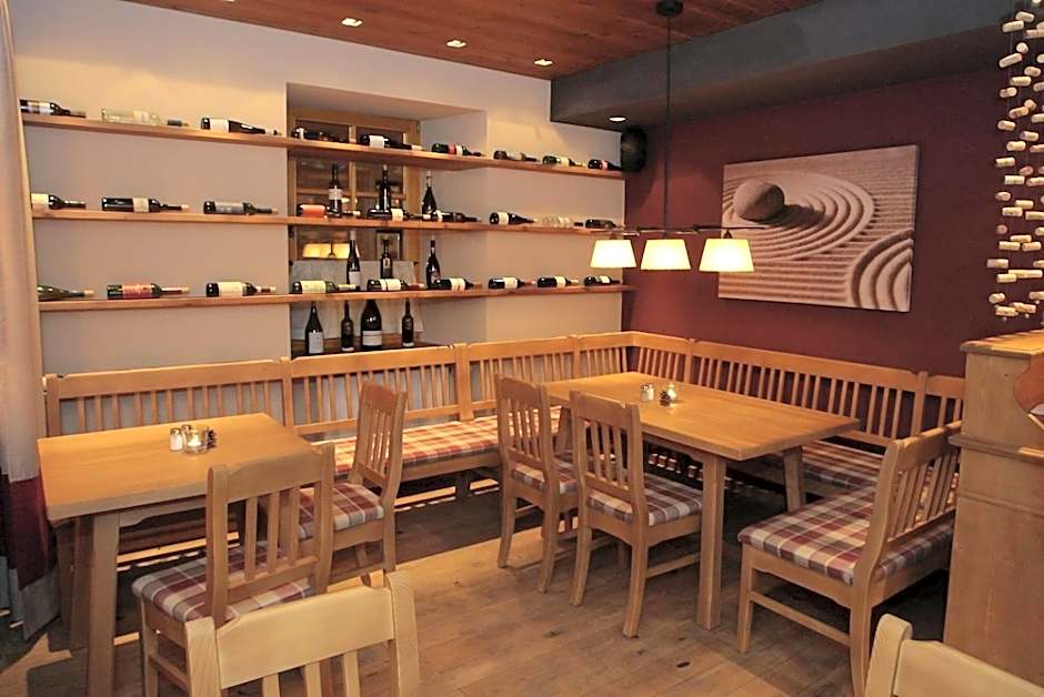 Gasthof Deutscher Adler und Hotel Puchtler