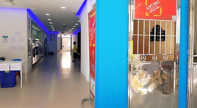 Loft Pals Urbanstay Lodge, Kapit