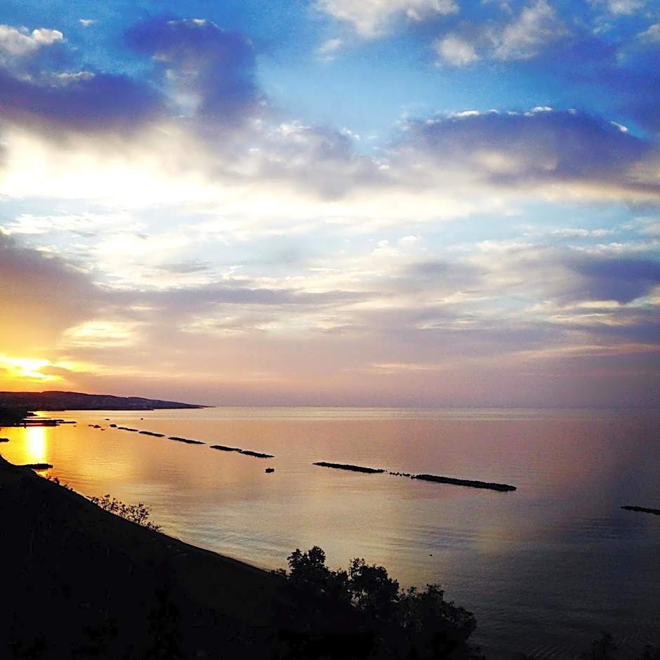 Poseidonia Beach Hotel