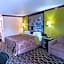 Super 8 by Wyndham San Marcos